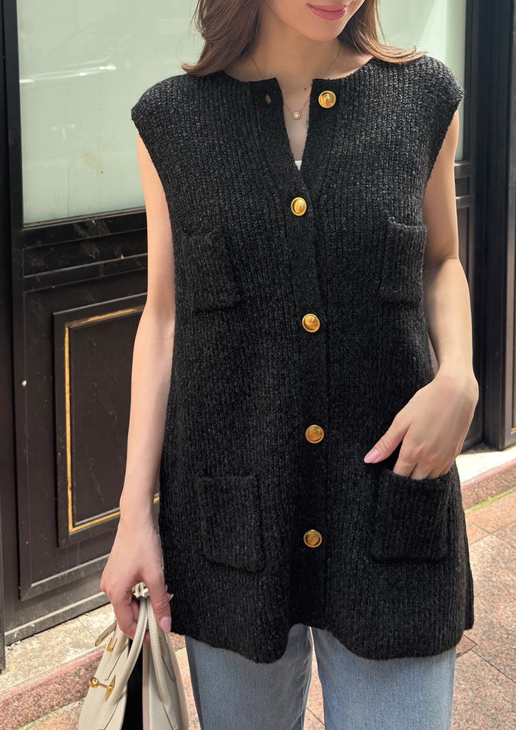 Sleeveless knit gilet LD030