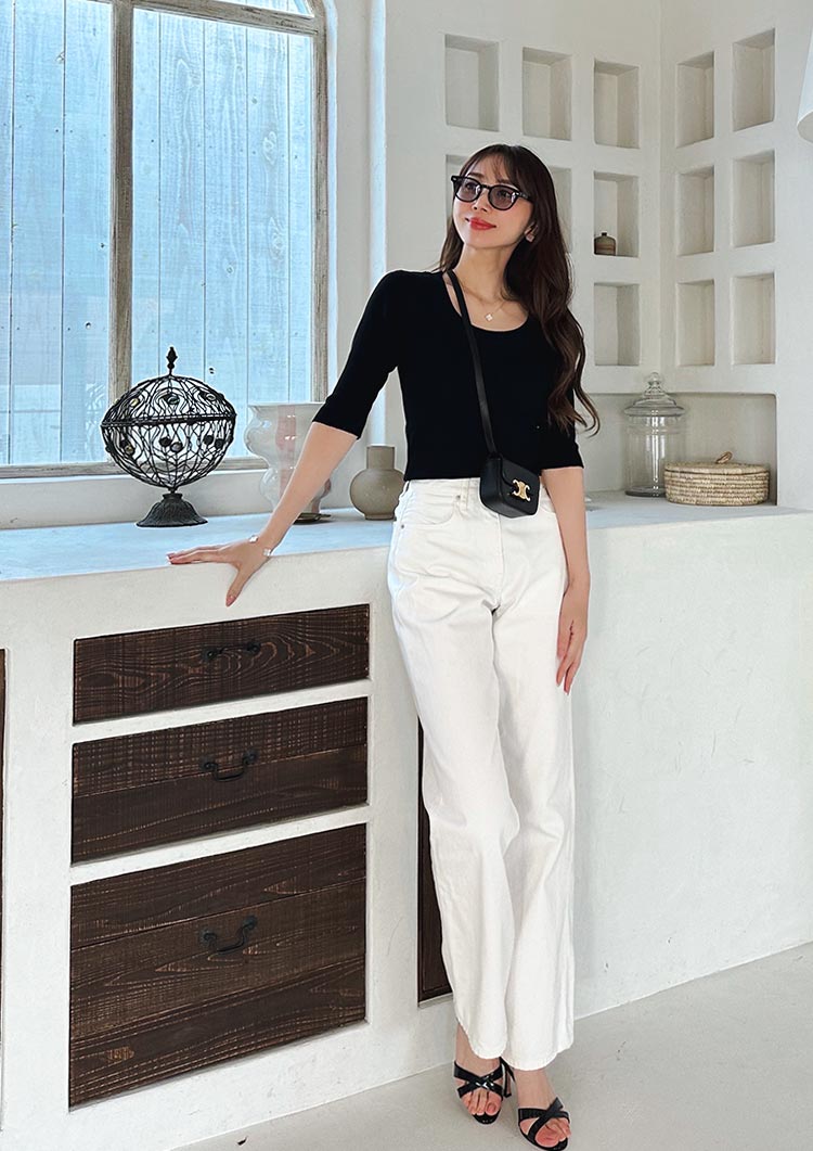 Deep U neck Knit top LD046