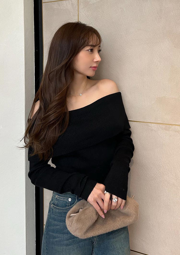 Off shoulder knit top　LD039