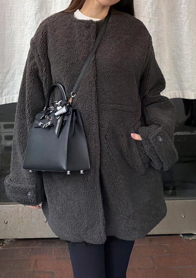 Collarless boa coat　LD075