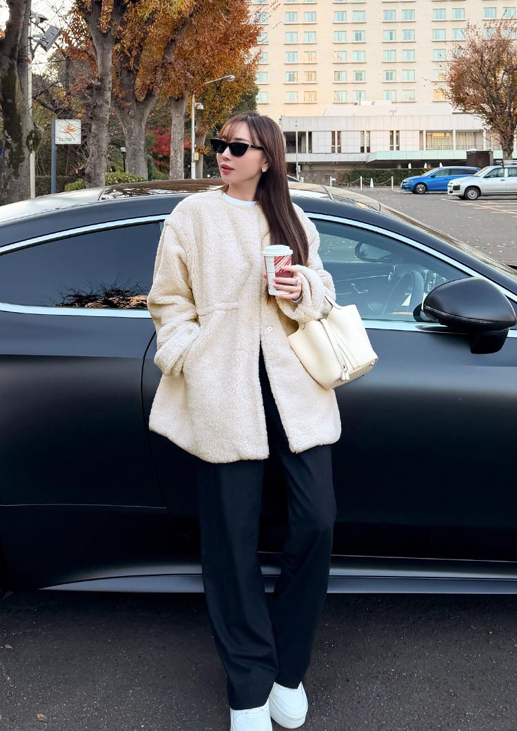 Collarless boa coat　LD075