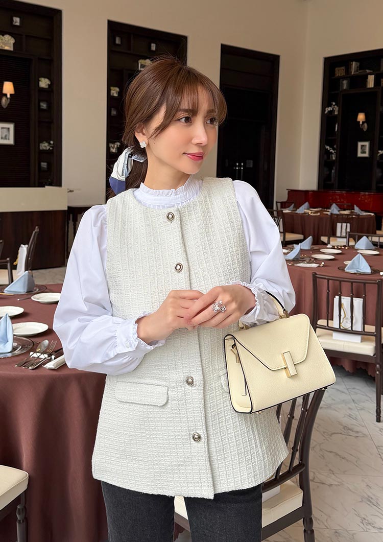model:163cm Off white
